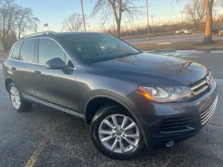2014 Volkswagen Touareg V6 Sport