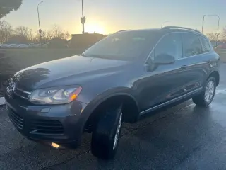 2014 Volkswagen Touareg V6 Sport