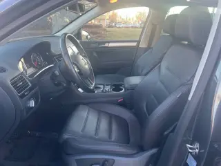 2014 Volkswagen Touareg V6 Sport