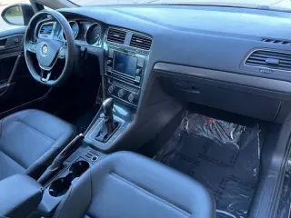 2020 Volkswagen Golf TSI