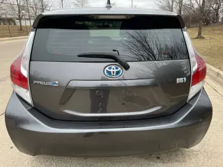 2016 Toyota Prius c Two