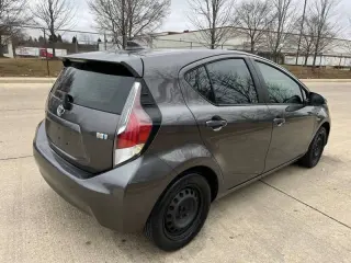 2016 Toyota Prius c Two