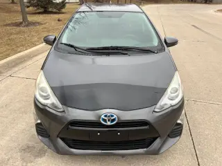 2016 Toyota Prius c Two