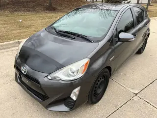 2016 Toyota Prius c Two