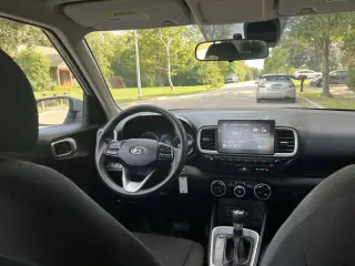2020 Hyundai Venue SE