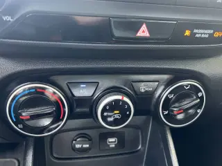 2020 Hyundai Venue SE