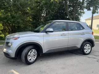2020 Hyundai Venue SE