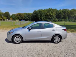 2020 Toyota Yaris L