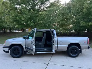 2003 Chevrolet Silverado 1500 LT