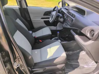 2014 Toyota Prius c Three