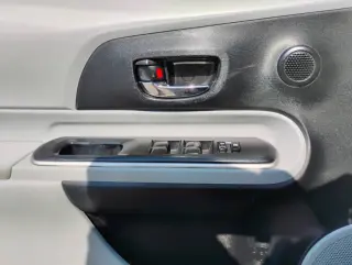 2014 Toyota Prius c Three