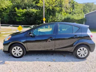 2014 Toyota Prius c Three