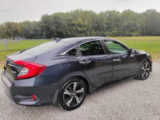 2017 Honda Civic Touring