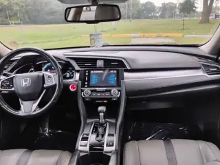 2017 Honda Civic Touring
