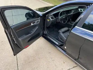 2015 Hyundai Genesis 5.0L