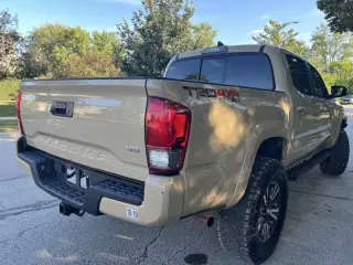 2016 Toyota Tacoma TRD Sport