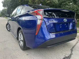 2017 Toyota Prius Three