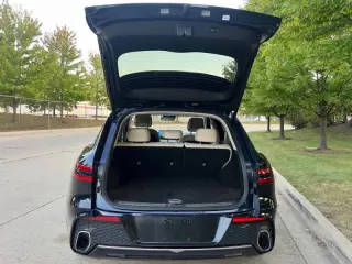 2023 Genesis GV70 2.5T Standard
