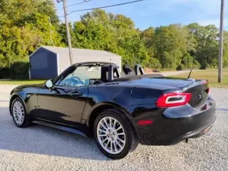 2017 FIAT 124 Spider Classica