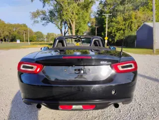 2017 FIAT 124 Spider Classica