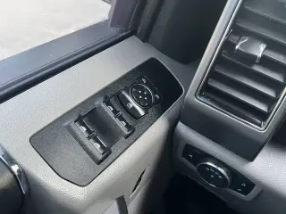 2020 Ford F-350 Super Duty Lariat