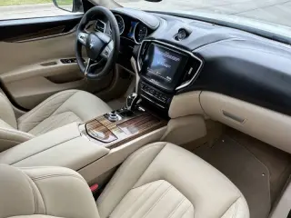 2018 Maserati Ghibli S