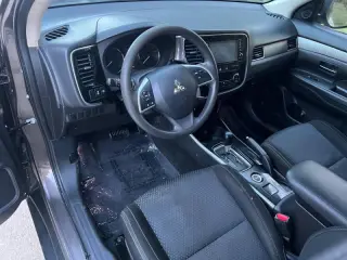 2018 Mitsubishi Outlander ES