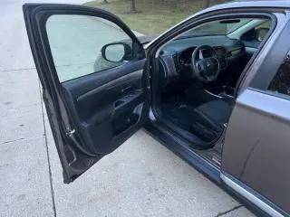 2018 Mitsubishi Outlander ES