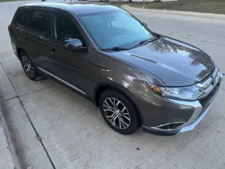2018 Mitsubishi Outlander ES