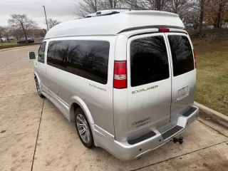 2017 Chevrolet Express 2500