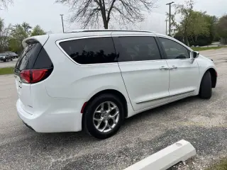 2019 Chrysler Pacifica Limited