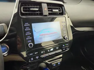 Toyota Prius 2020 AWD XLE AWD-e 4dr Hatchback