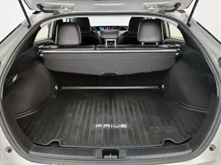 Toyota Prius 2020 AWD XLE AWD-e 4dr Hatchback