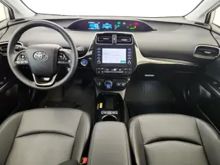 Toyota Prius 2020 AWD XLE AWD-e 4dr Hatchback