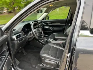 2022 Kia Telluride LX