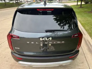 2022 Kia Telluride LX