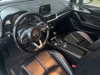 2018 Mazda MAZDA3 Touring