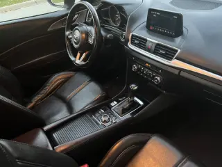 2018 Mazda MAZDA3 Touring