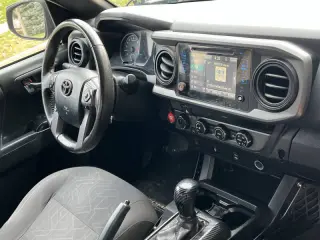 2017 Toyota Tacoma TRD Off-Road