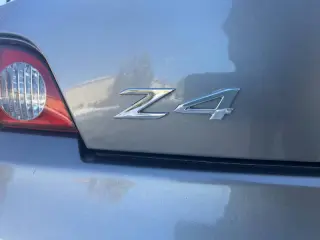 2003 BMW Z4 2.5i