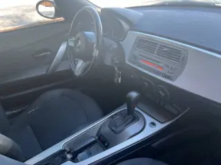 2003 BMW Z4 2.5i