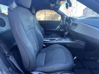 2003 BMW Z4 2.5i