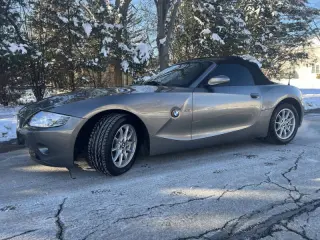 2003 BMW Z4 2.5i