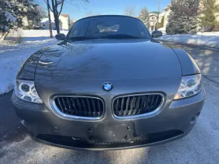 2003 BMW Z4 2.5i