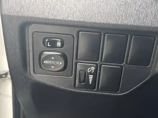 2015 Toyota Prius Persona Series
