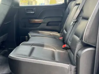 2018 Chevrolet Silverado 3500HD High Country