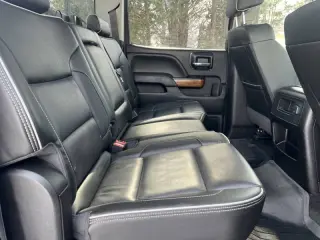 2018 Chevrolet Silverado 3500HD High Country
