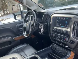 2018 Chevrolet Silverado 3500HD High Country