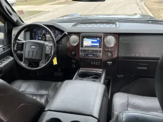 2012 Ford F-250 Super Duty Lariat