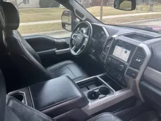 2019 Ford F-250 Super Duty Lariat